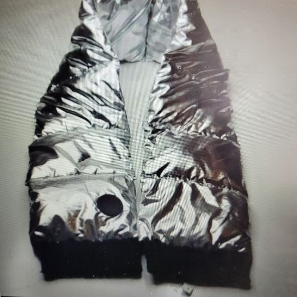 NEW high vis DKNY SKI silver black puffer visibility reflective Apres Ski SCARF - Picture 2 of 6